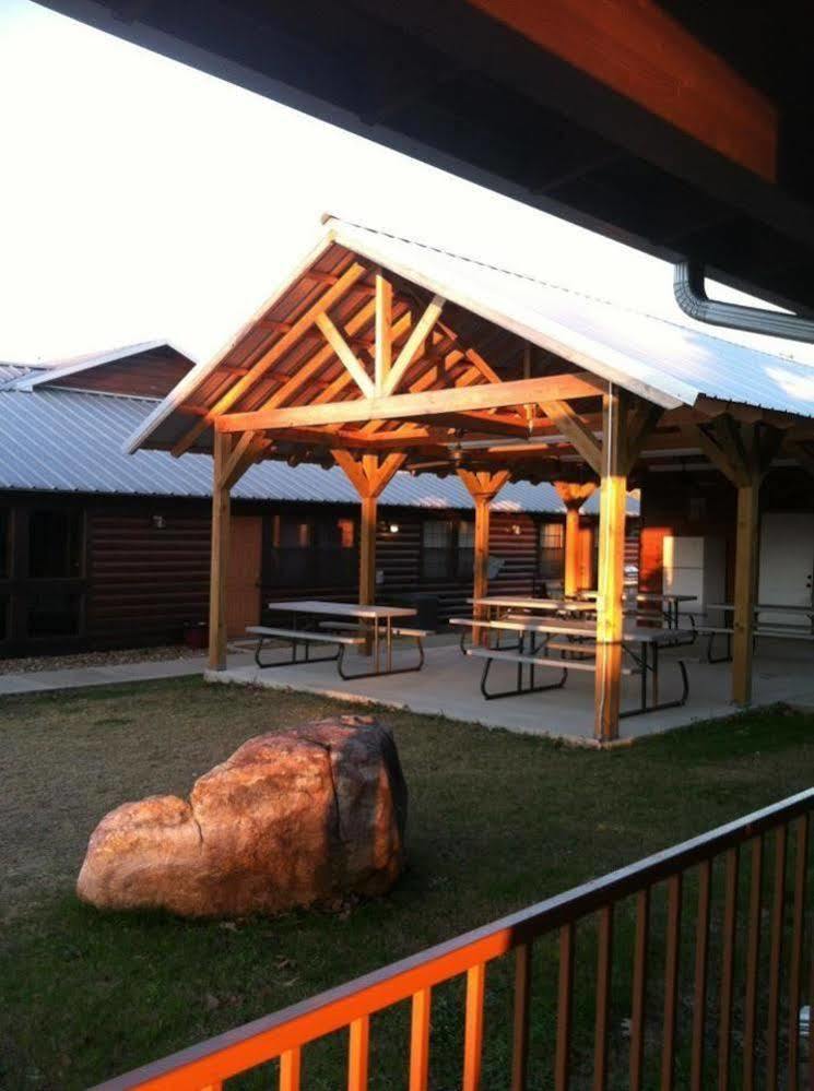 Hochatown Country Lodge Экстерьер фото